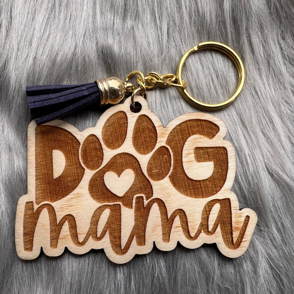 Handmade wood keychain with tassel: Dog mama